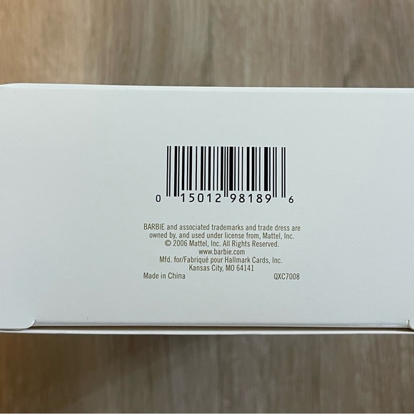 Hallmark Keepsake Fashion Model Collection Barbie - Picture 3 of 3